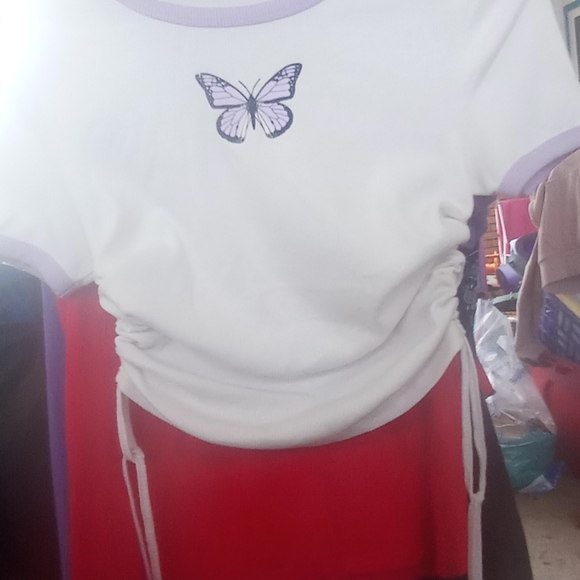 Butterfly tshirt - Picture 2 of 4